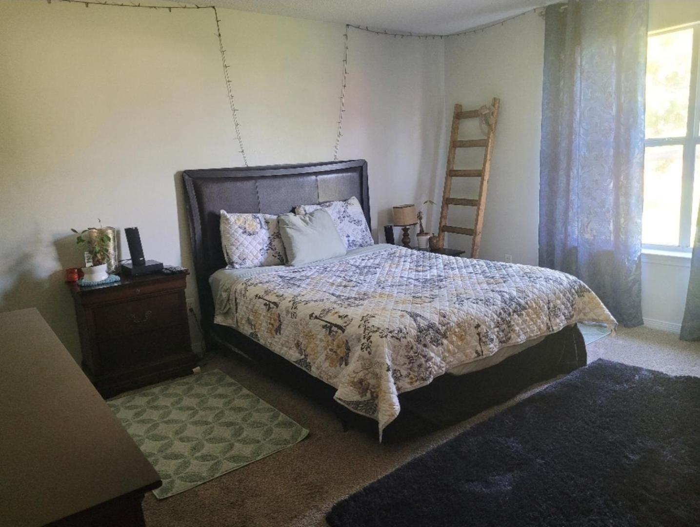 Bedroom Four Minutes From Beach Pensacola Exterior photo